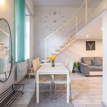 Superb Cozy In The Heart Of Apartment Budapest